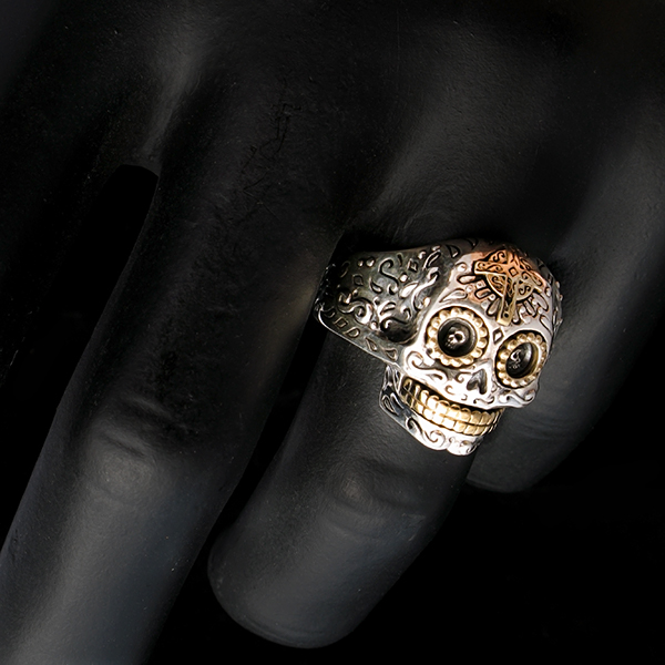 Porte-clés Crâne Santa Muerte En Acier Inoxydable - Bijou De Sac Tradition Mexicain - Diamètre 2,6 Cm, Longueur Totale 6 Cm