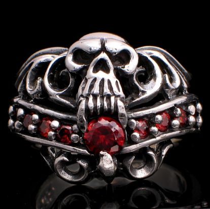 Bague cr�ne de vampire