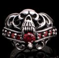 Bague cr�ne de vampire