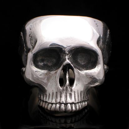 Soft Skull ring