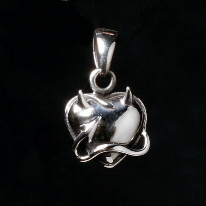 Pendentif Coeur cornu