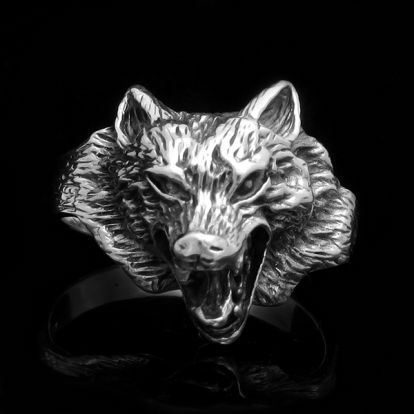 Wolf ring