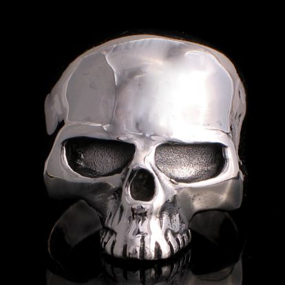 Skull ring