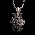 Pendentif coeur couronn�