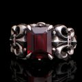 Bague pierre et fleurs de lys 