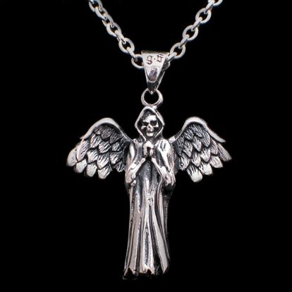 Pendentif faucheuse